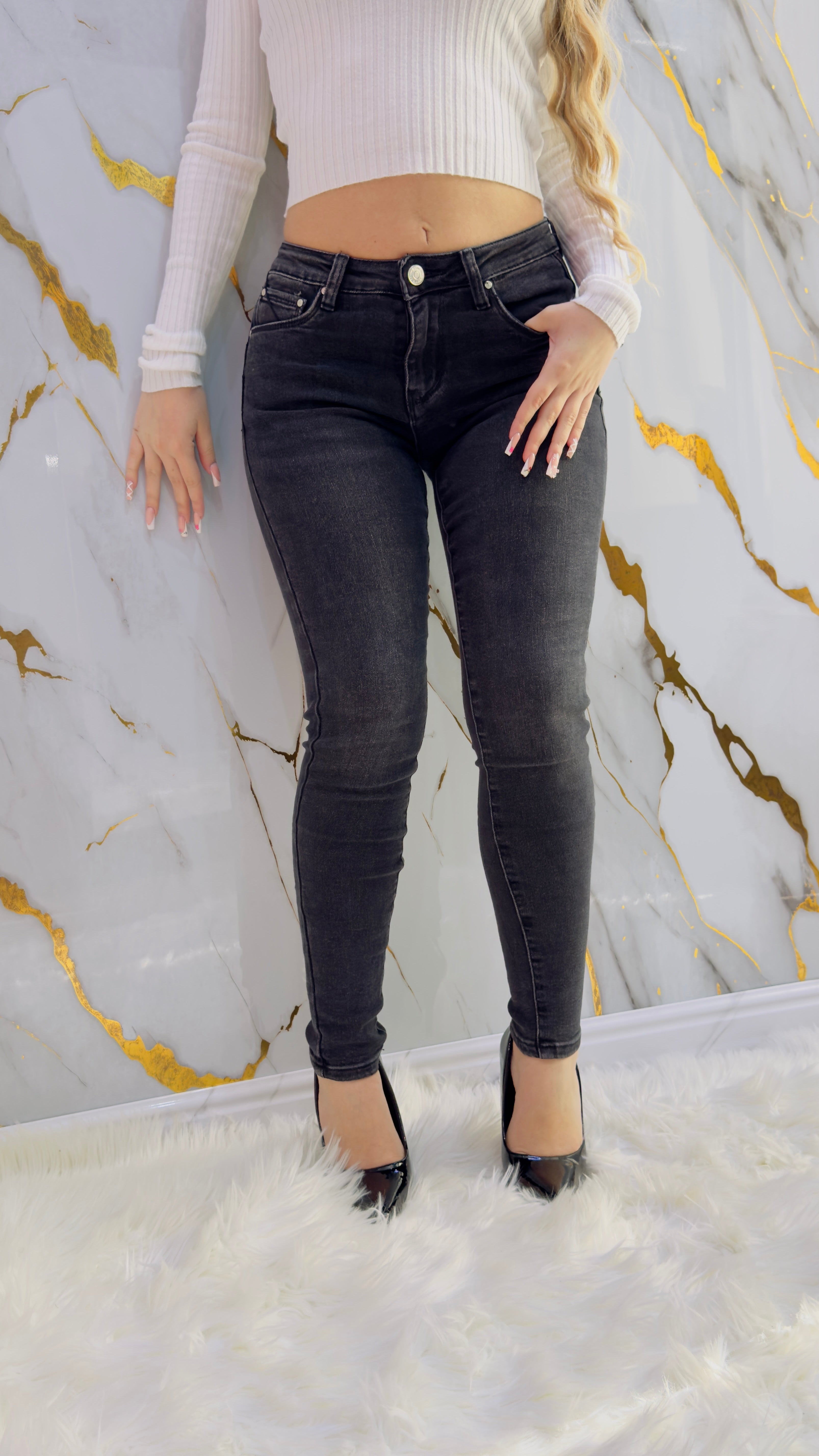 Jeans skinny Top push up nero carteggiato elasticizzato