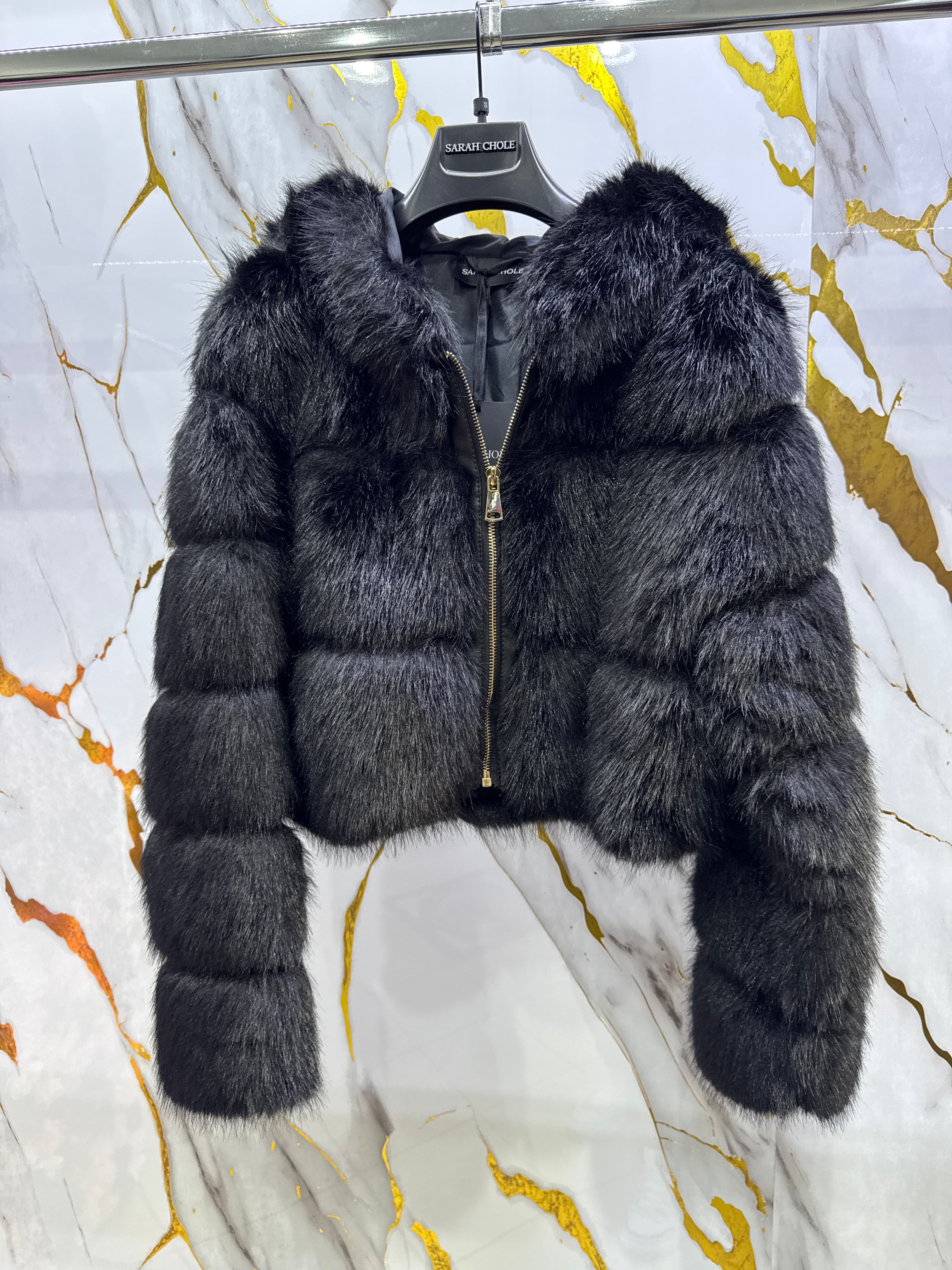 Pelliccia corta con fasce in pelle Sarah Chole