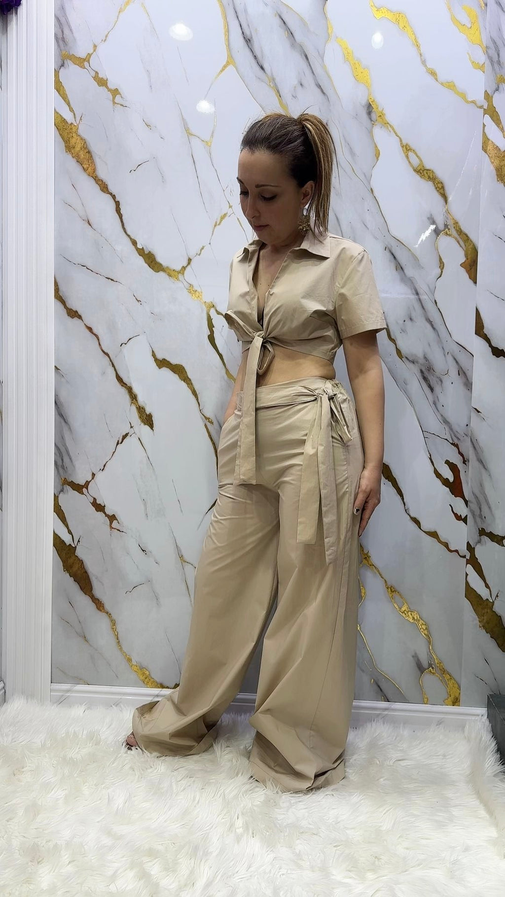 Coordinato Sarah Chole crop con laccetto e pantalone a palazzo in cotone