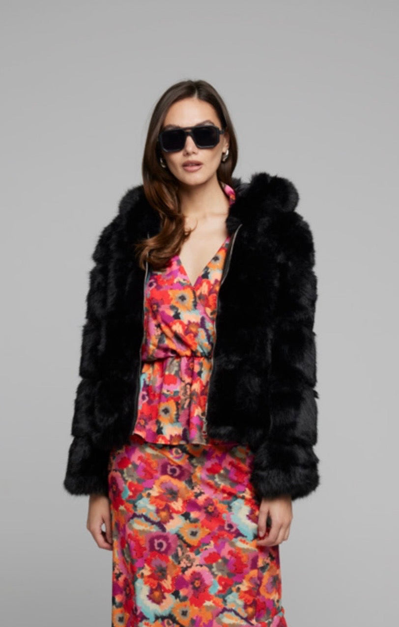 Pelliccia corta con fasce in pelle Sarah Chole