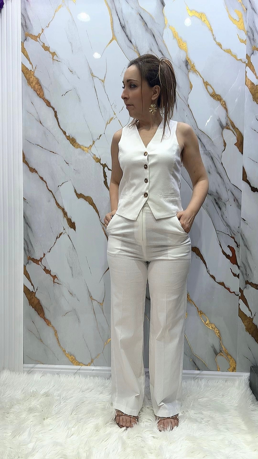 Coordinato gilet e pantalone a palazzo Sarah Chole in lino