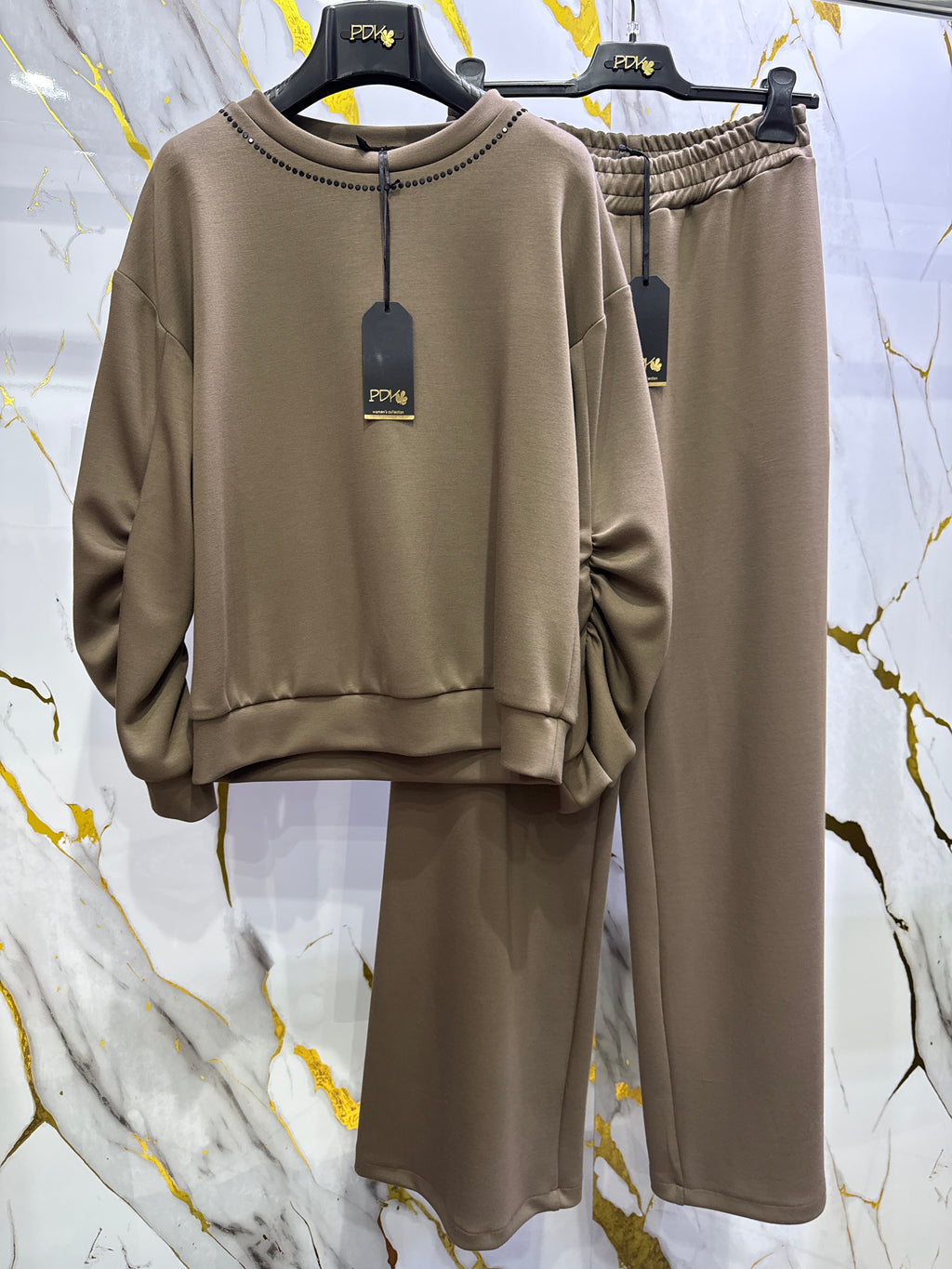 Coordinato oversize Pdk elasticizzato felpa con applicazioni e Pantone a palazzo