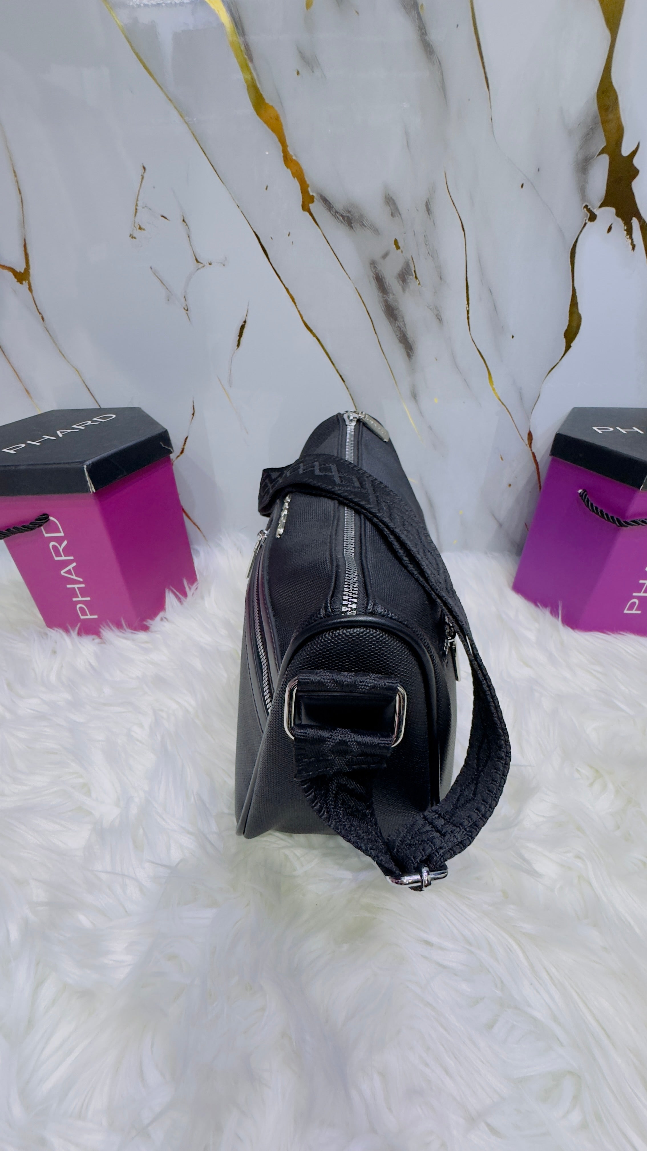 Borsa Phard in ecopelle e tessuto tecnico