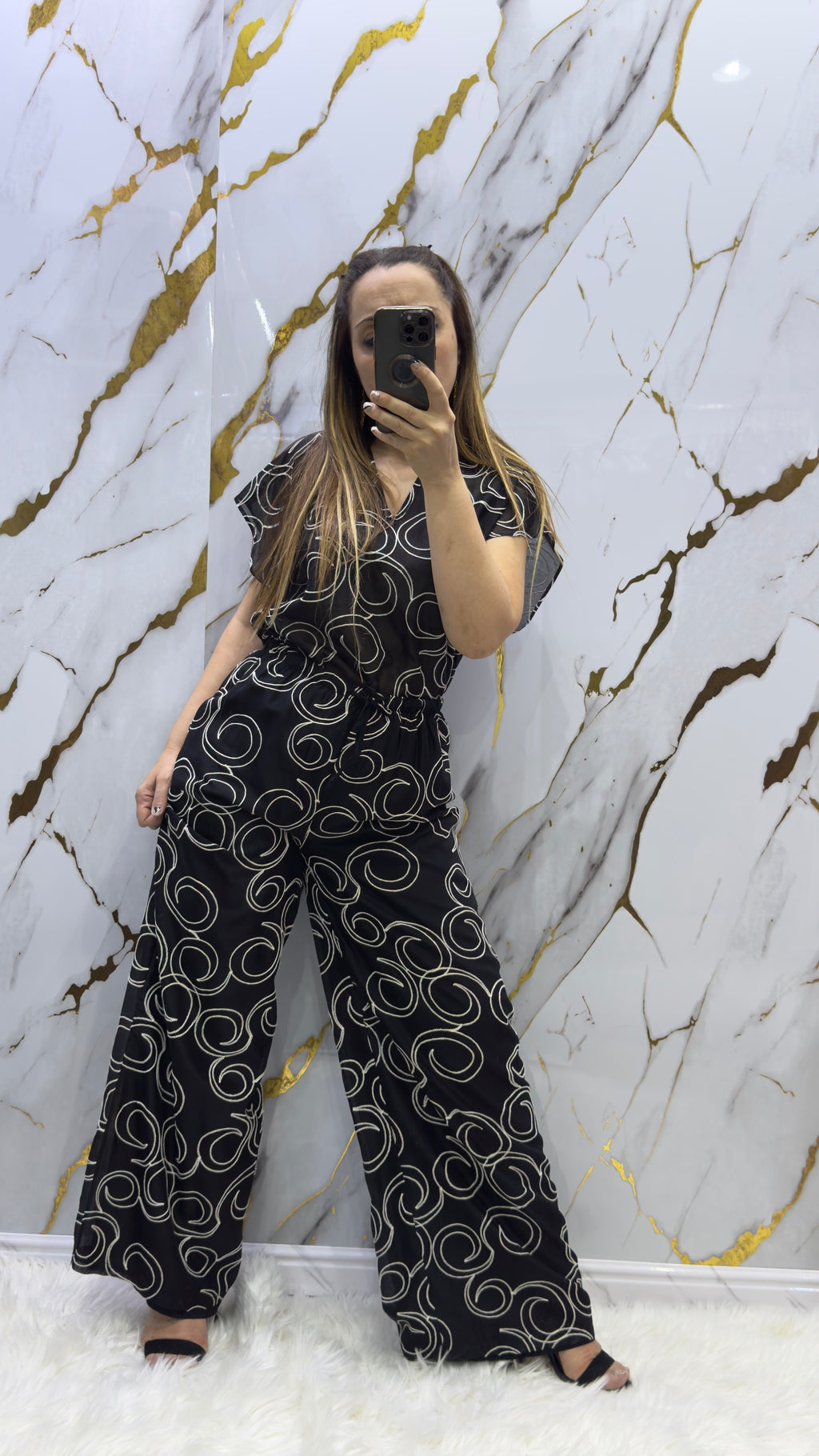 Coordinato Pdk pantalone a palazzo e blusa in cotone con ricami