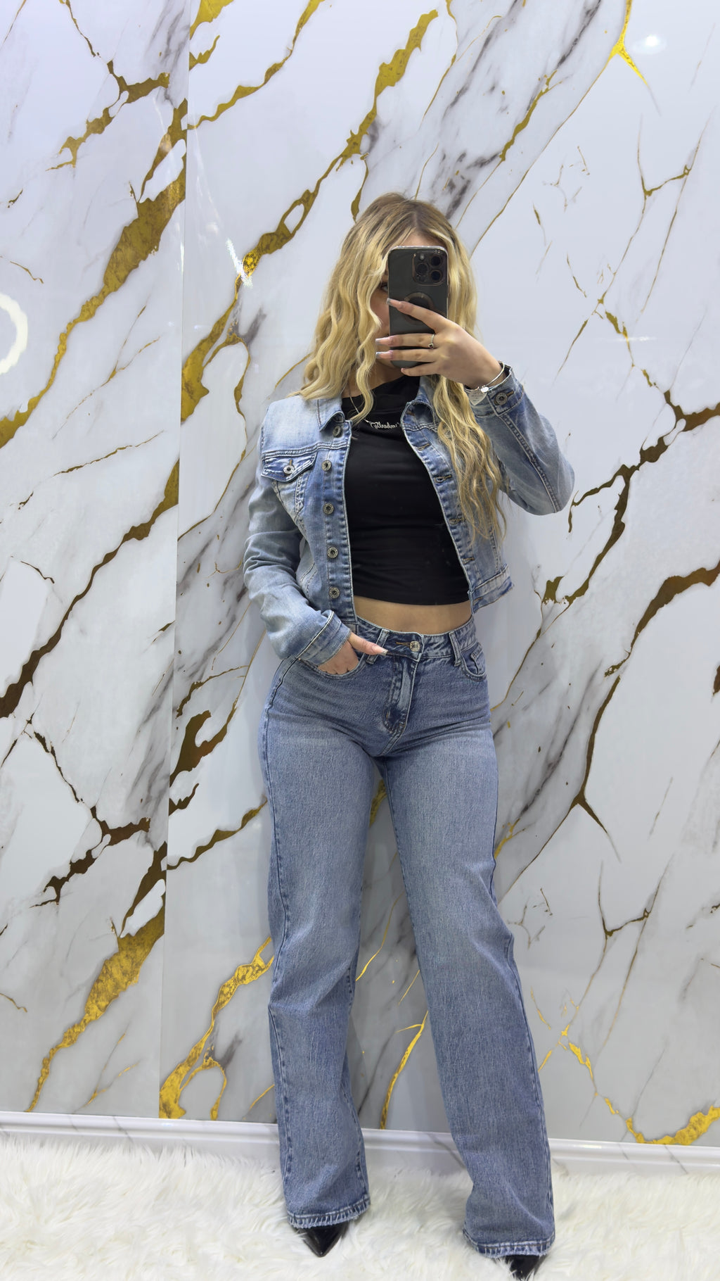 Jeans taglio diritto vita regolare