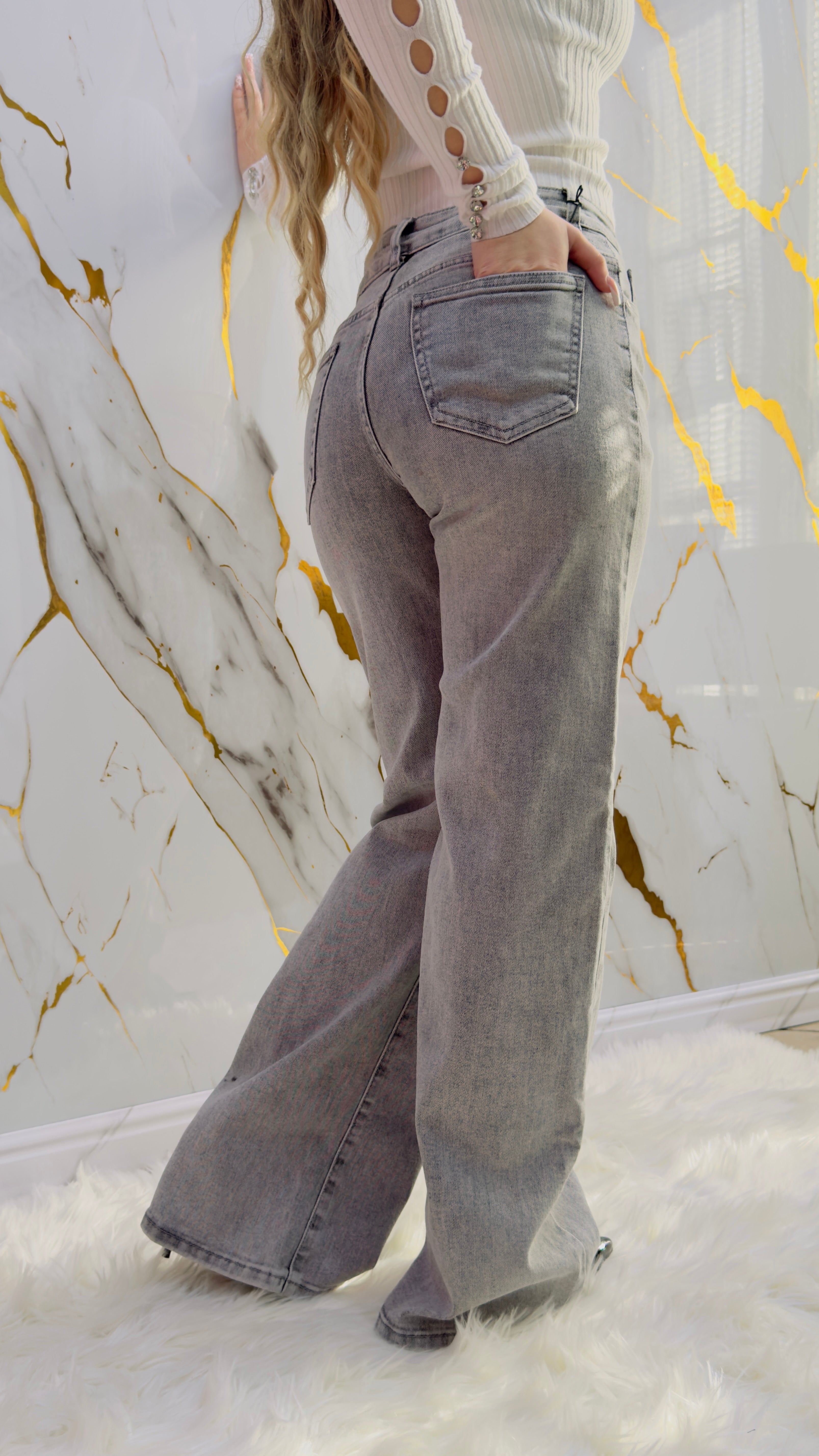 Jeans a palazzo elasticizzato grigio