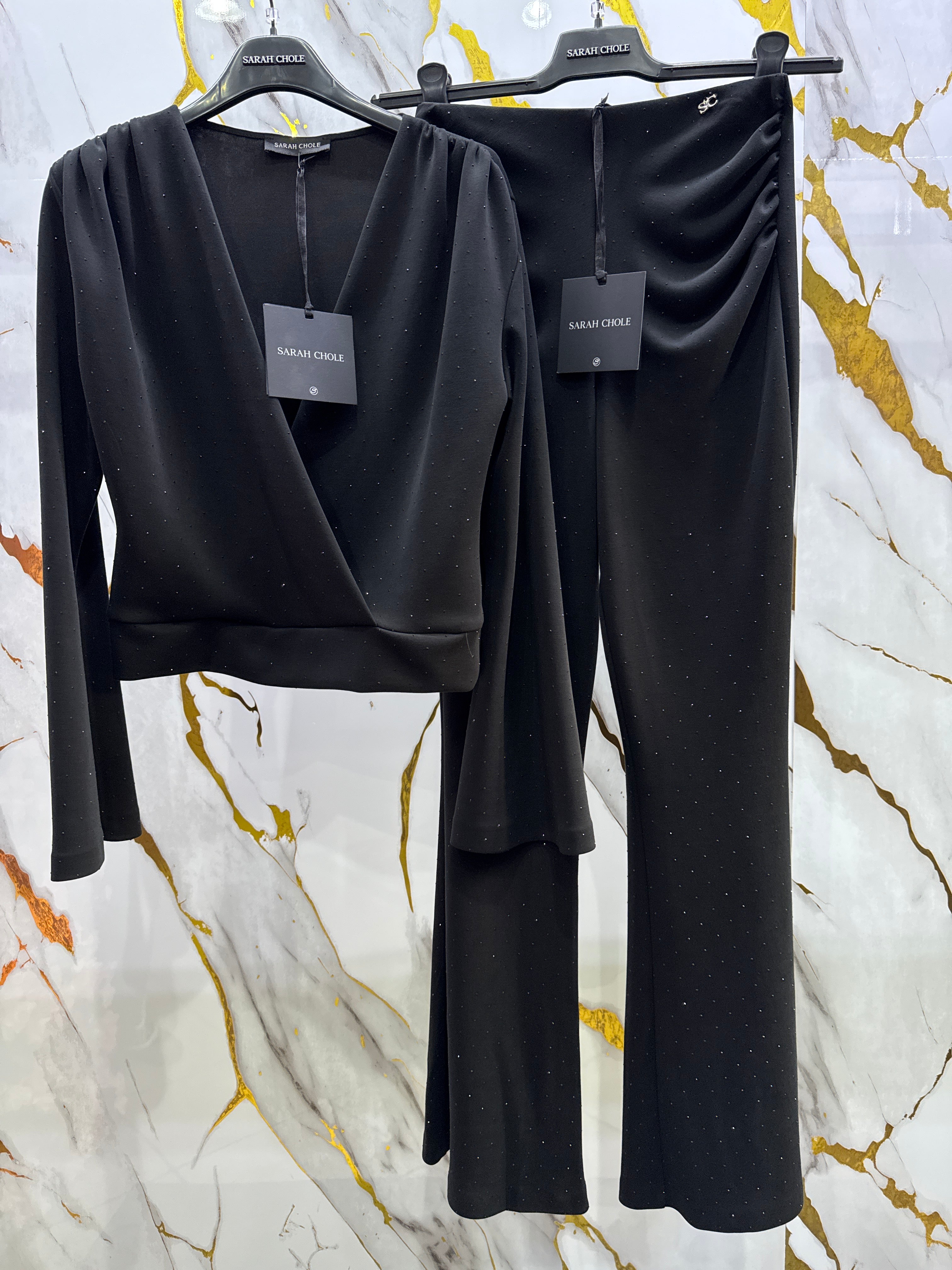 Coordinato con applicazioni Sarah Chole