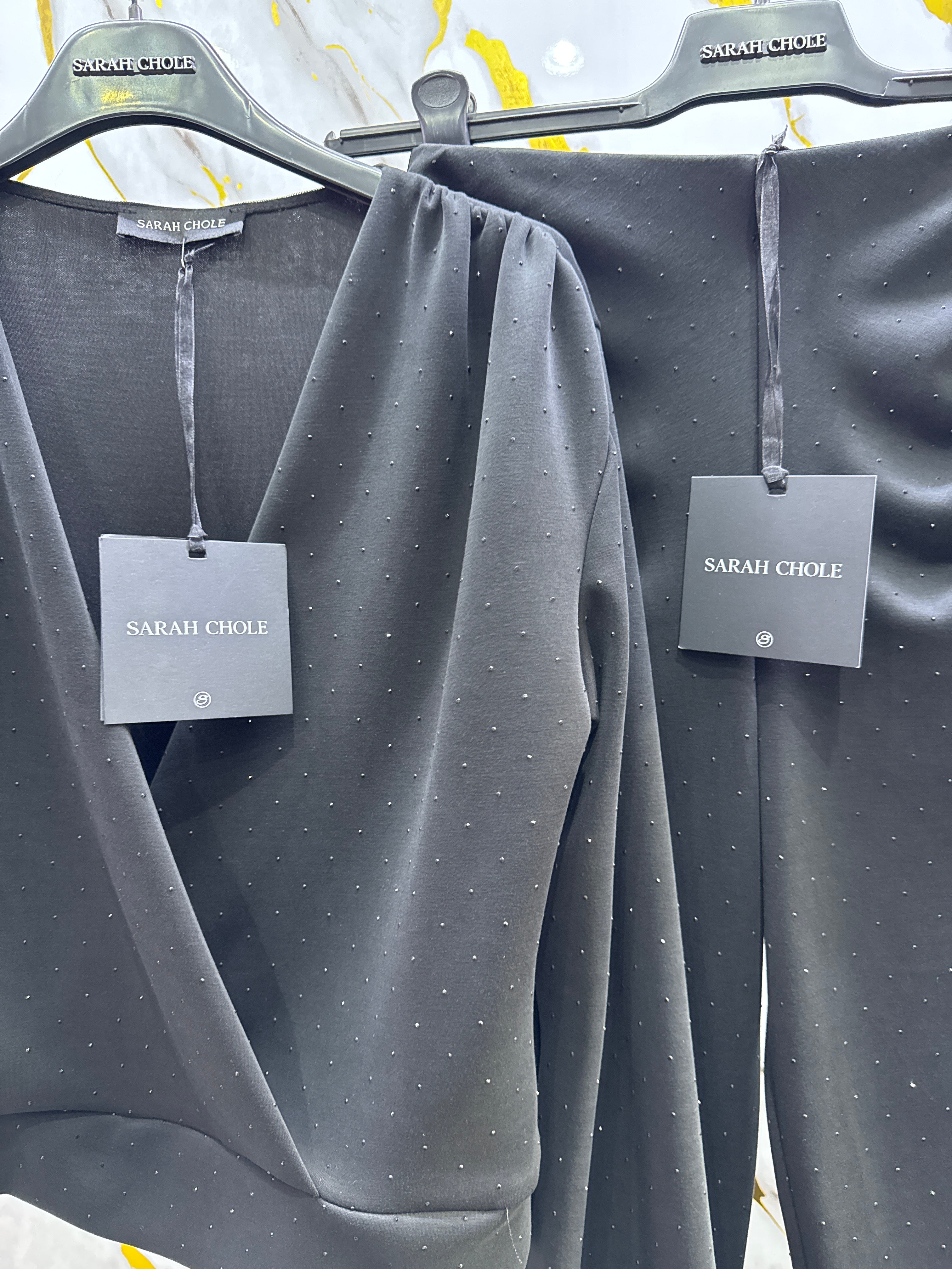 Coordinato con applicazioni Sarah Chole